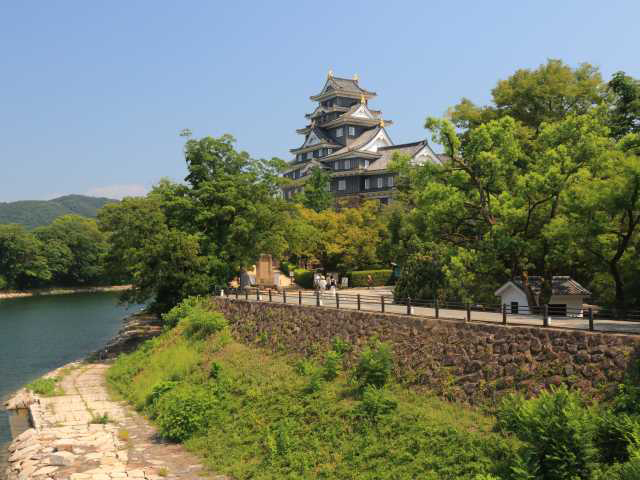 岡山城は宇喜多秀家が基礎を築き、池田家が整備した