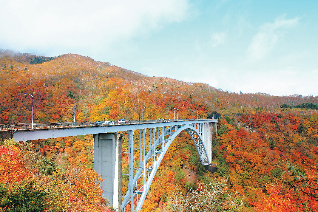 霧降高原ドライブモデルコース！日光三名瀑の霧降滝を見に行こう - まっぷるウェブ