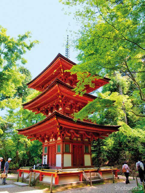 三重塔と仏像、美しい庭園は必見 浄瑠璃寺