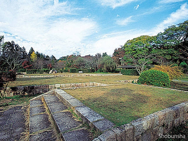 少し遅めの桜見物ができる 旧柳生藩陣屋跡