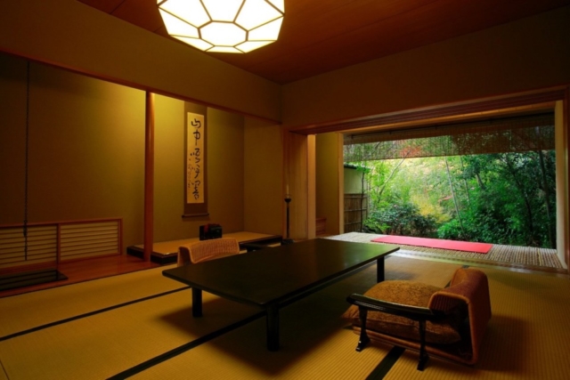 【静岡県・伊豆】憧れの高級旅館~温泉宿ガイドブックのプロがおすすめする、一度は泊まりたい至高の宿
