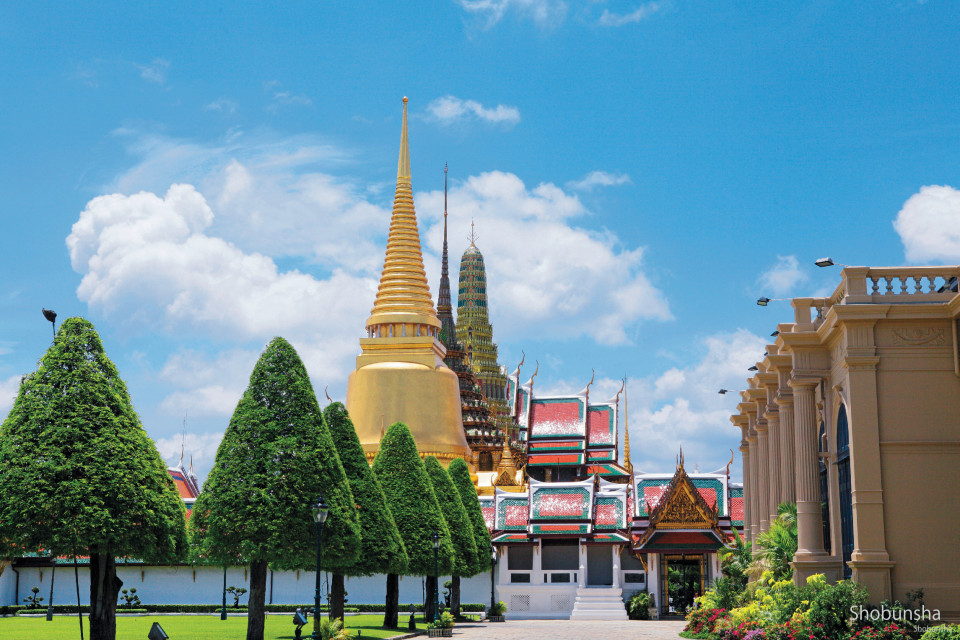 タイ寺院No.1の豪華さ ワット・プラケーオ&王宮のみどころ - まっぷる