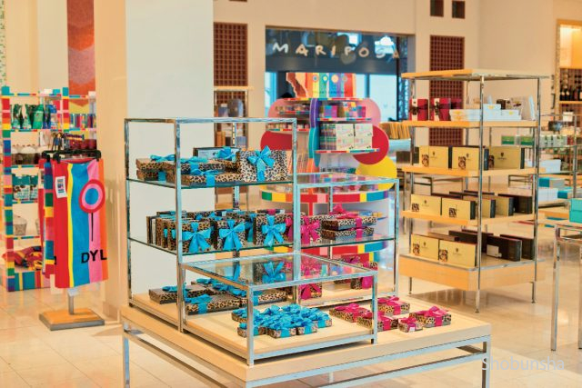 ハワイニーマンマーカス 有名ブランドコラボ商品満載｜ショッピング