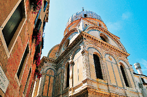 ヴェネツィアの歴史の隠れた一面を見る サンタ・ルチア駅周辺