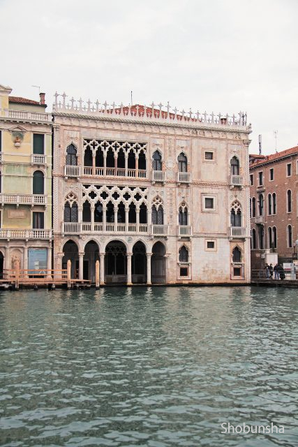 ヴェネツィア ヴァポレット 水上バス から眺める優雅な建築物 観光旅行メディア まっぷるトラベルガイド