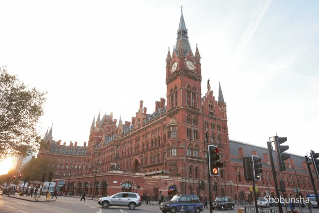 ロンドンのアカデミックなエリア 大英博物館周辺 まっぷるトラベルガイド