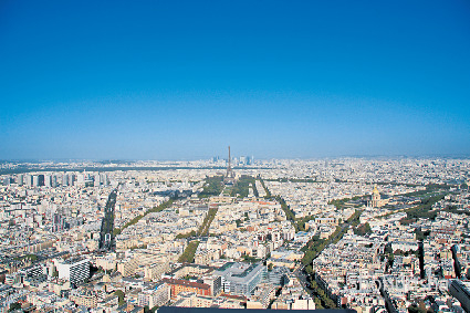パリ散歩 モンパルナス ビルの影にエコール ド パリを思う まっぷるトラベルガイド