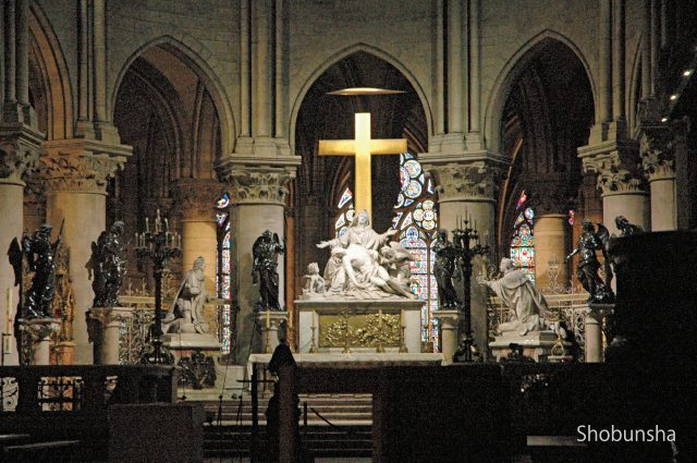 パリの王道スポット【ノートル・ダム大聖堂】見どころチェック まっぷるウェブ