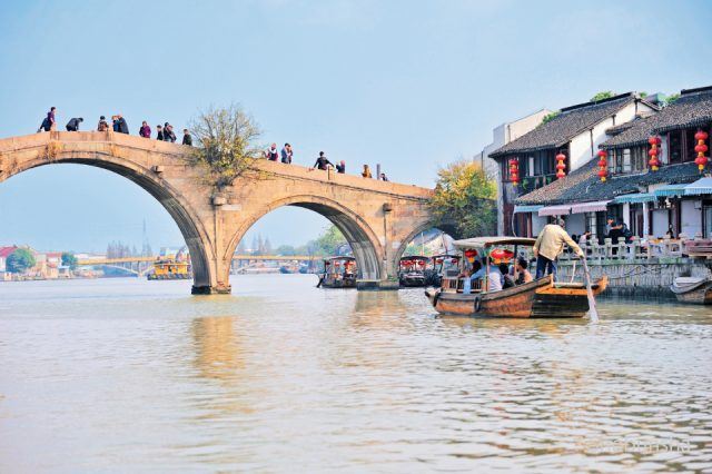 上海近郊【水郷古鎮】を巡る！運河に囲まれた昔ながらの風景