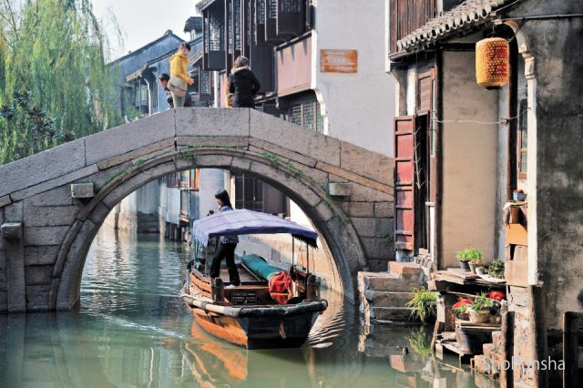 上海近郊【水郷古鎮】を巡る！運河に囲まれた昔ながらの風景