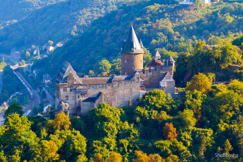 ドイツ ライン川流域の古城・館・修道院に泊まる - まっぷるウェブ
