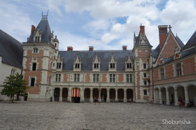 フランスの世界遺産【ロワール渓谷】川面に映る古城が美しい