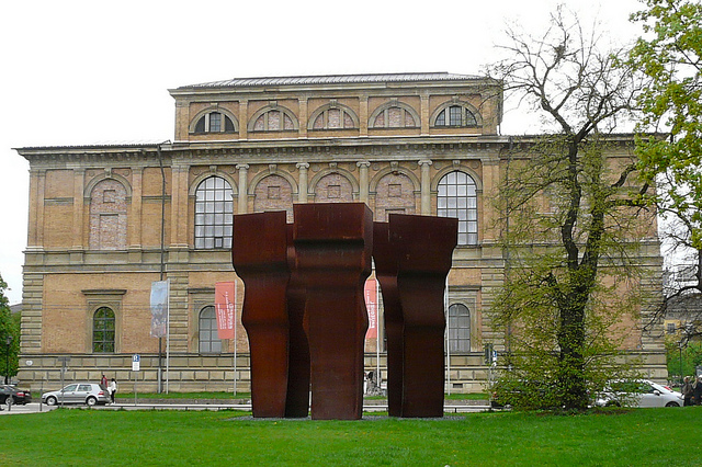 10309055875_6497ce3471_z