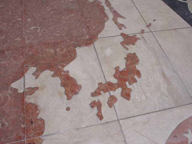 14423449263_e593fa6e05_z