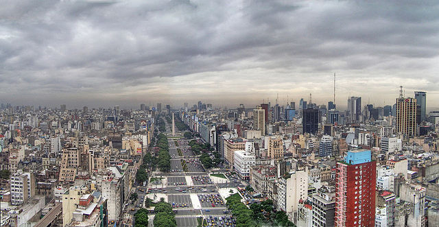 640px-Buenos_Aires_-_Monserrat_-_Avenida_9_de_Julio