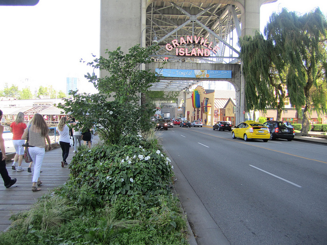 7802568442_301134b83c_z