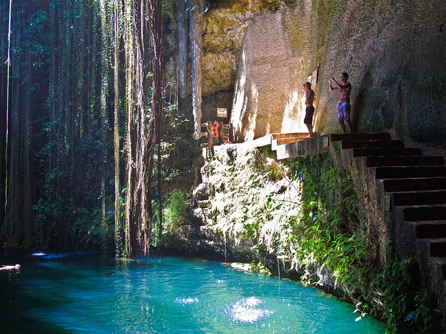 6123336518_f6f2174cc9_z