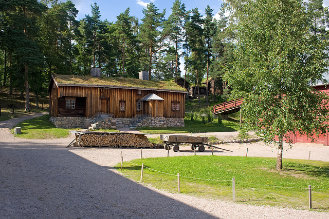 6398702471_503799df5a_z