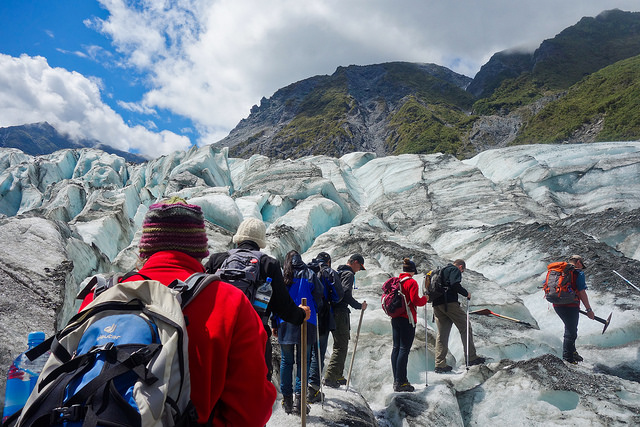 13678449865_686980e9a3_z