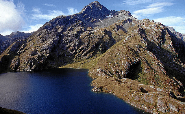 2455310128_049b2fc072_z