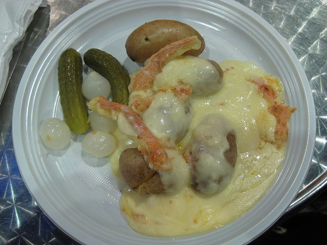 4192364687_7c03afe3a0_z