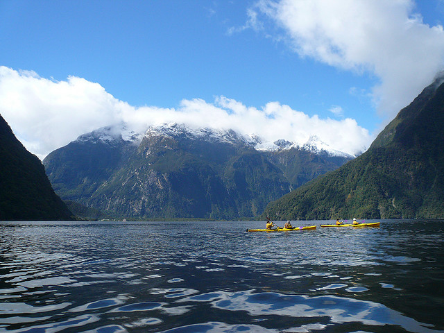 4268016320_6f50db09da_z