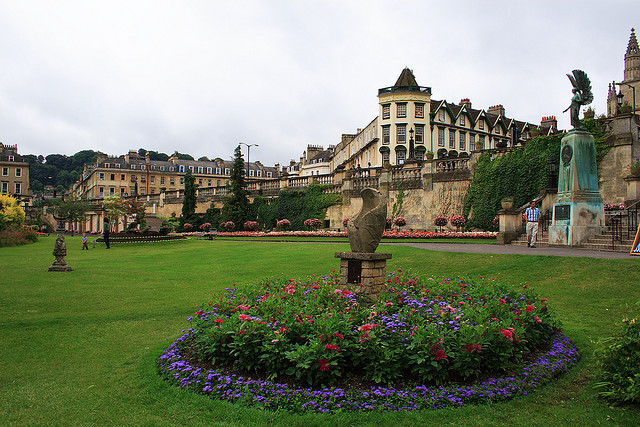 2399718776_c6317d45f0_z