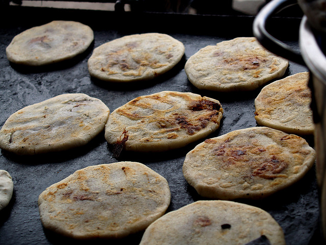 394720278_1872e3ea66_z