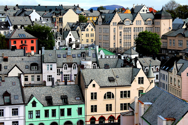 7418439776_f92c43ce99_z