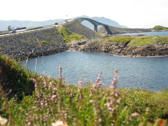 14875500491_2475815d75_z