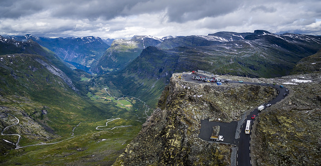 20406003484_390e0c4fe9_z