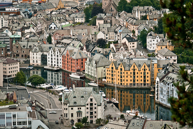 6233336365_3b8e85e829_z