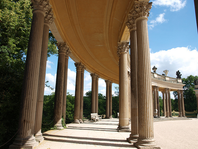 4894024805_c8ba94462d_z