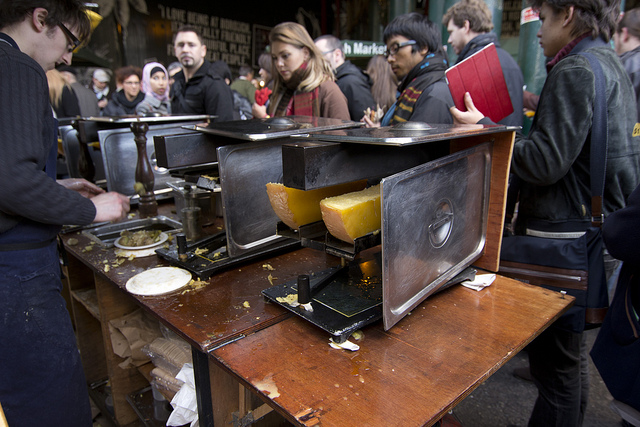 6455901309_3924a8d332_z