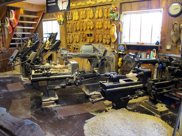 14729536476_8dece223df_z