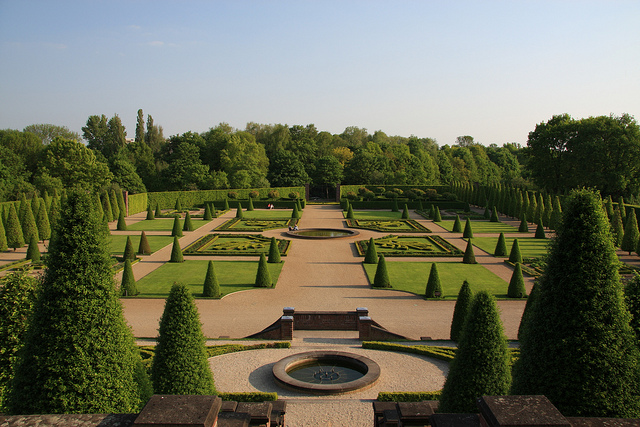 4682202813_7cec393803_z